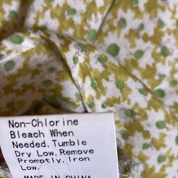 NWT Boutique Cinnie Floral Ruffle Sleeveless Top Sz Large - Picture 12 of 13